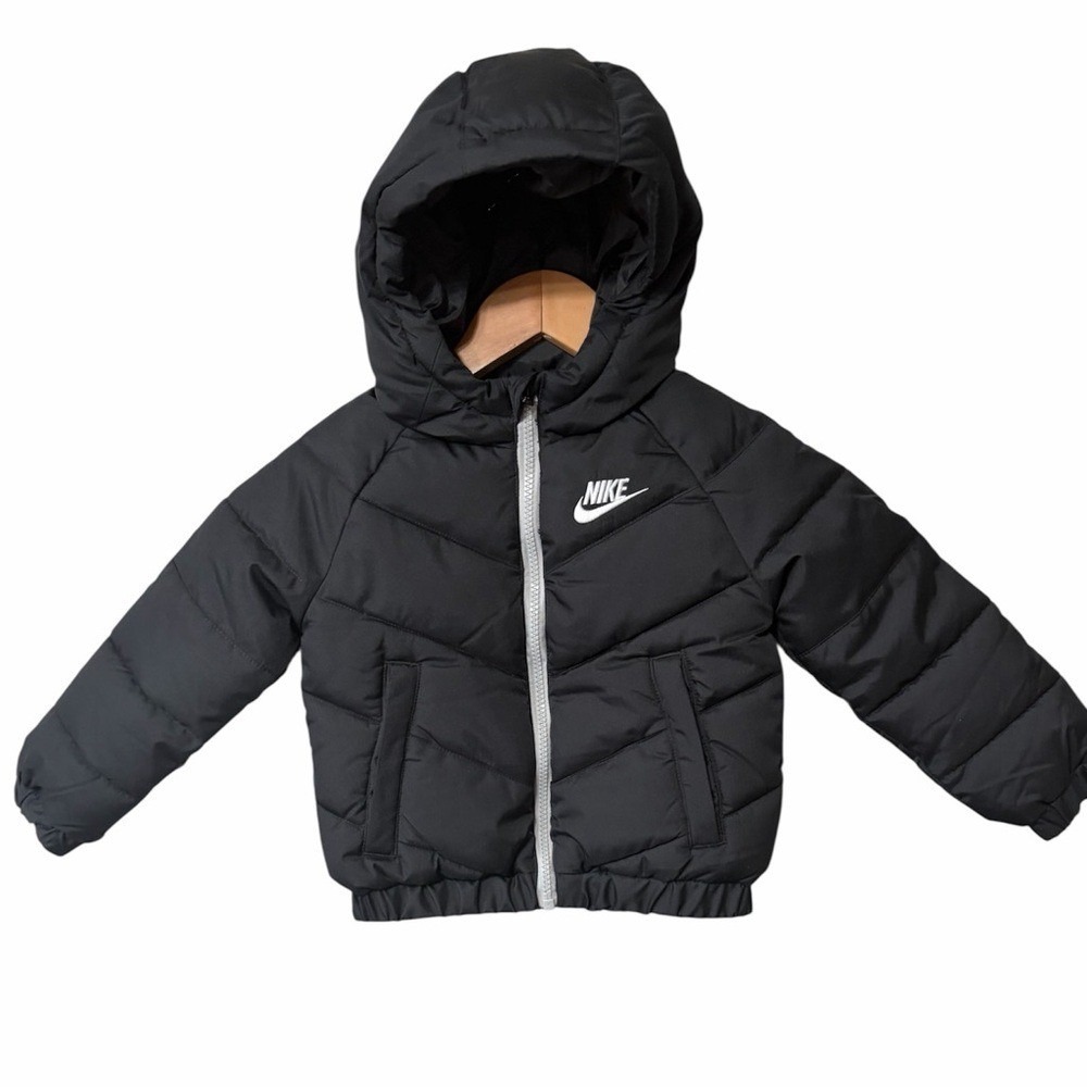 Nike Black Hooded Quilted Jacket with White Logo Size 3-4T